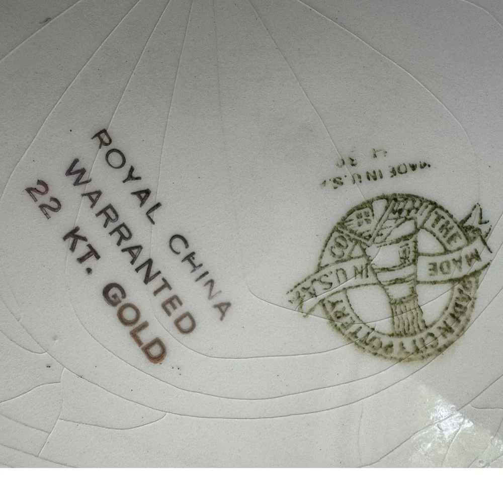 Royal China Warranted 22KT Gold Floral Plate Sebring Pottery‎ USA Vintage 10in